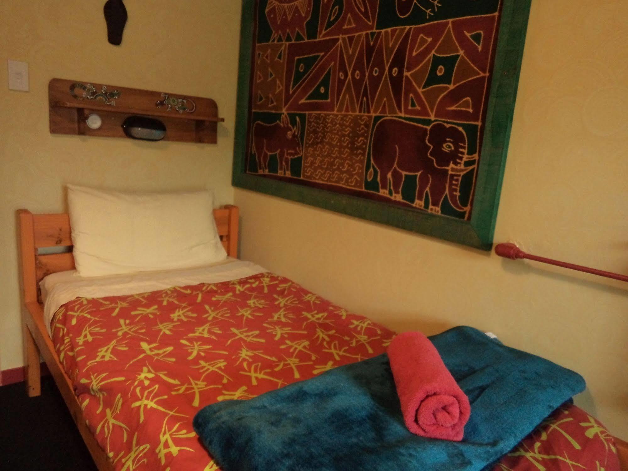 Global Village Travellers Hostel Greymouth