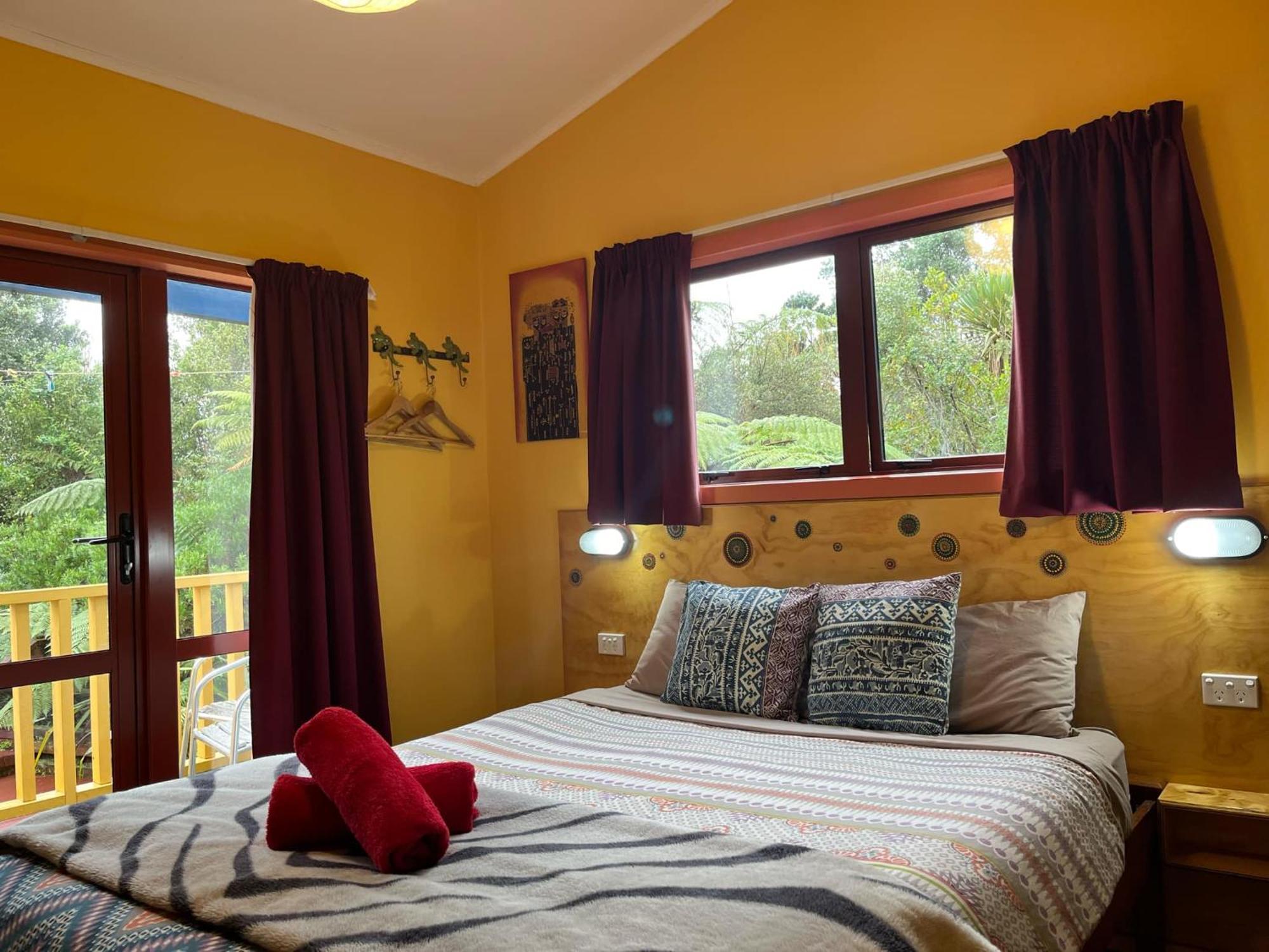 Global Village Travellers Hostel Greymouth