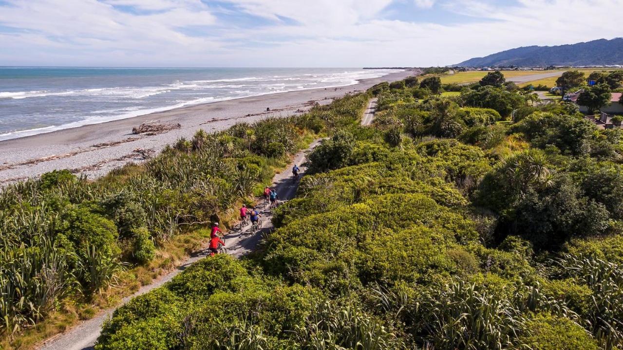 Global Village Travellers Greymouth
